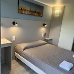Fasthotel Roissy - 2* Saint-Witz