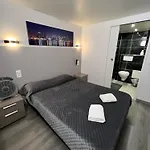 Fasthotel Roissy - 2*