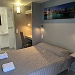 Hotel Fasthotel Roissy - 2*