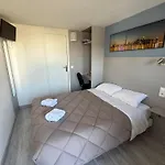Hotel Fasthotel Roissy - 2*