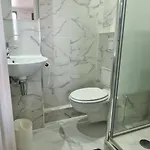 Fasthotel Roissy - 2*