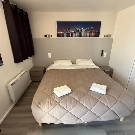Otel Fasthotel Roissy - 2*