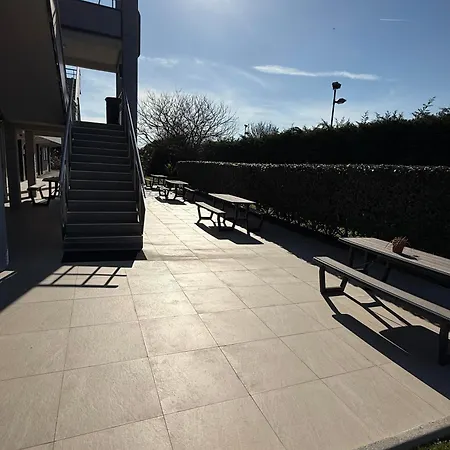 鲁瓦西法斯特酒店 - 酒店 2*