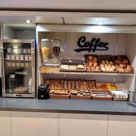 Ξενοδοχείο Fasthotel Roissy - Saint-Witz