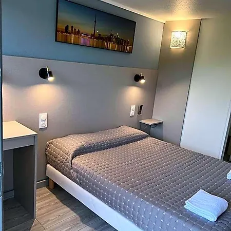 Fasthotel Roissy - 2* Saint-Witz
