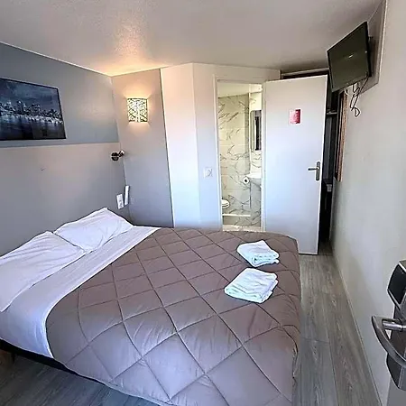 Fasthotel Roissy - Hotel