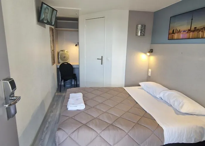 Fasthotel Roissy - 생비츠